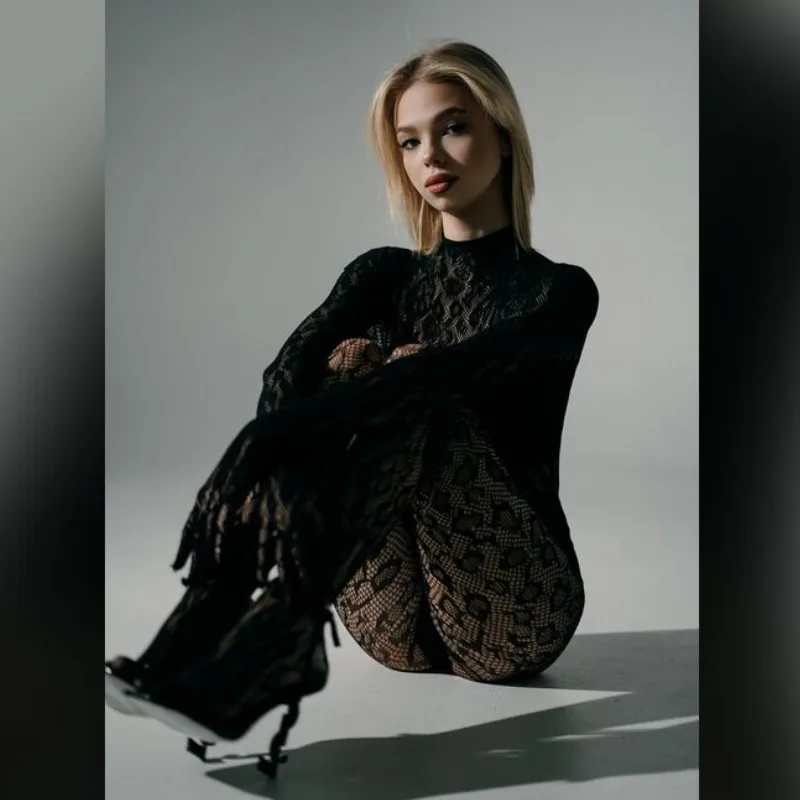 Ella Bentley photo 3